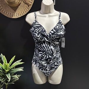 Leilani removable pads, adjustable straps,sweetheart neckline,ruched, 1pc swim